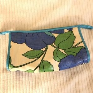 kate spade Bags - Kate Spade Makeup Bag Travel Case Floral HG66 kate spade Bags - Kate Spade Makeup Bag Travel Case Floral HG66